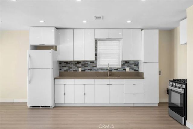 8435 Rincon Avenue, Sun Valley, CA 91352