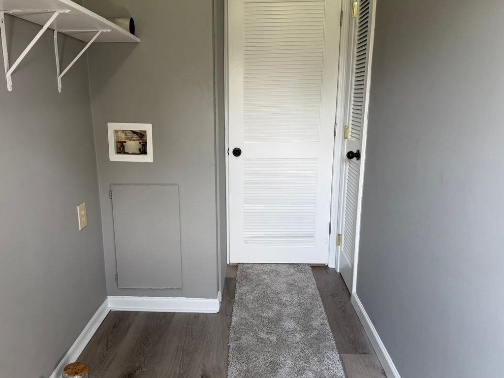Image 17 of property listing at 527 W 6th Street, Centralia, IL 62801