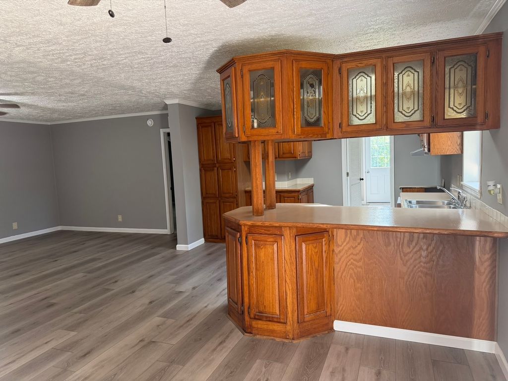 Image 7 of property listing at 527 W 6th Street, Centralia, IL 62801