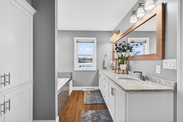 2226 LADDIE TRAIL, De Pere, WI 54115