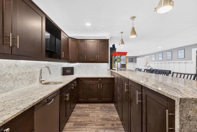 2226 LADDIE TRAIL, De Pere, WI 54115