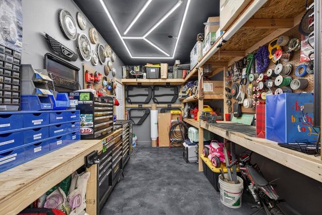 2226 LADDIE TRAIL, De Pere, WI 54115