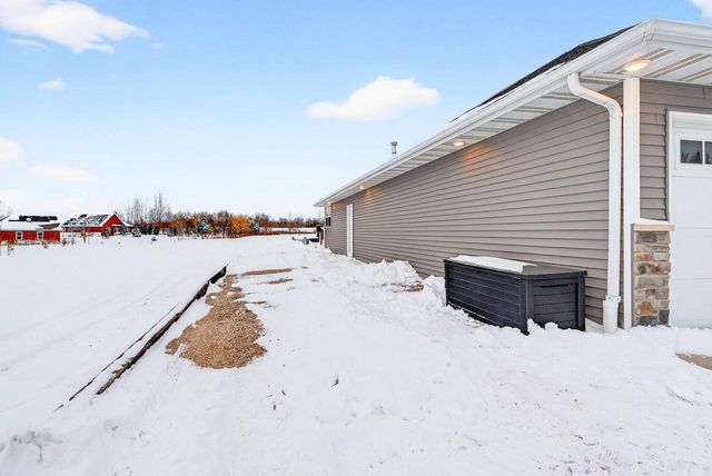 2226 LADDIE TRAIL, De Pere, WI 54115