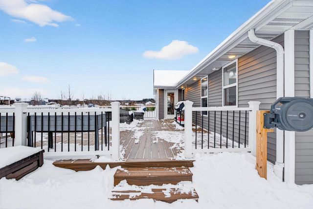 2226 LADDIE TRAIL, De Pere, WI 54115