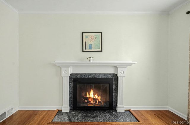 473 Calvin Avenue, Grosse Pointe Farms, MI 48236