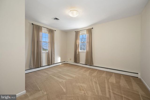 220 COLDSTREAM RD, Phoenixville, PA 19460