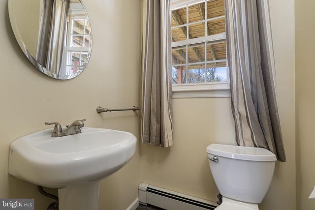 220 COLDSTREAM RD, Phoenixville, PA 19460