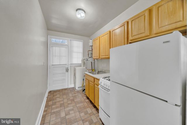 220 21ST ST NE, Washington, DC 20002