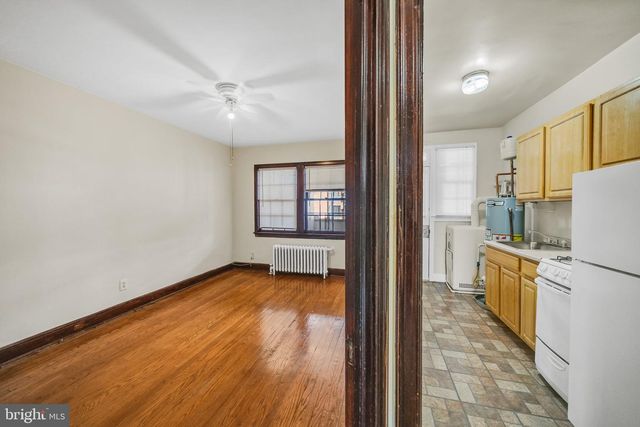 220 21ST ST NE, Washington, DC 20002