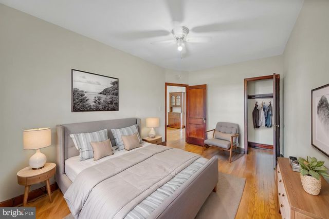 220 21ST ST NE, Washington, DC 20002