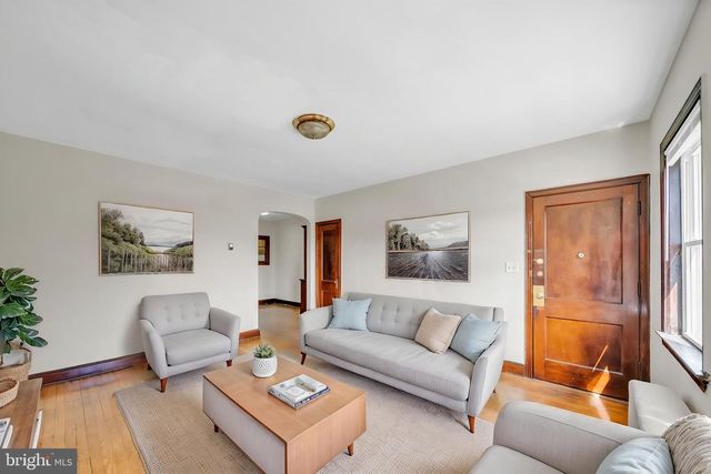 220 21ST ST NE, Washington, DC 20002