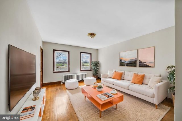 220 21ST ST NE, Washington, DC 20002