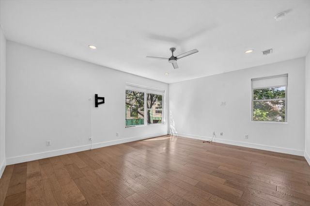 4413 Roseland Avenue, Dallas, TX 75204
