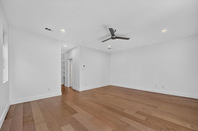 4413 Roseland Avenue, Dallas, TX 75204