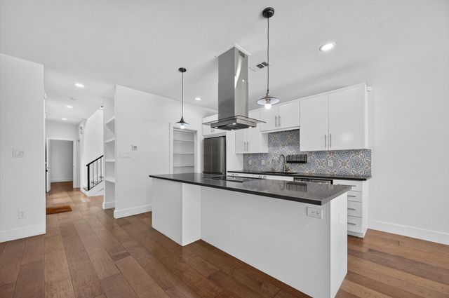 4413 Roseland Avenue, Dallas, TX 75204