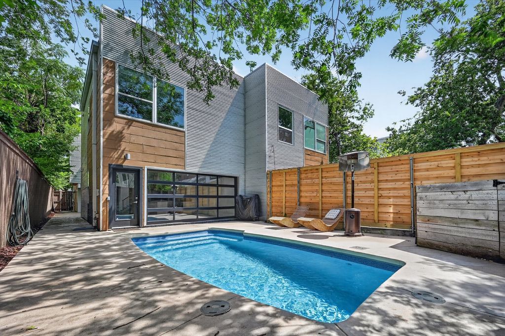 4413 Roseland Avenue, Dallas, TX 75204