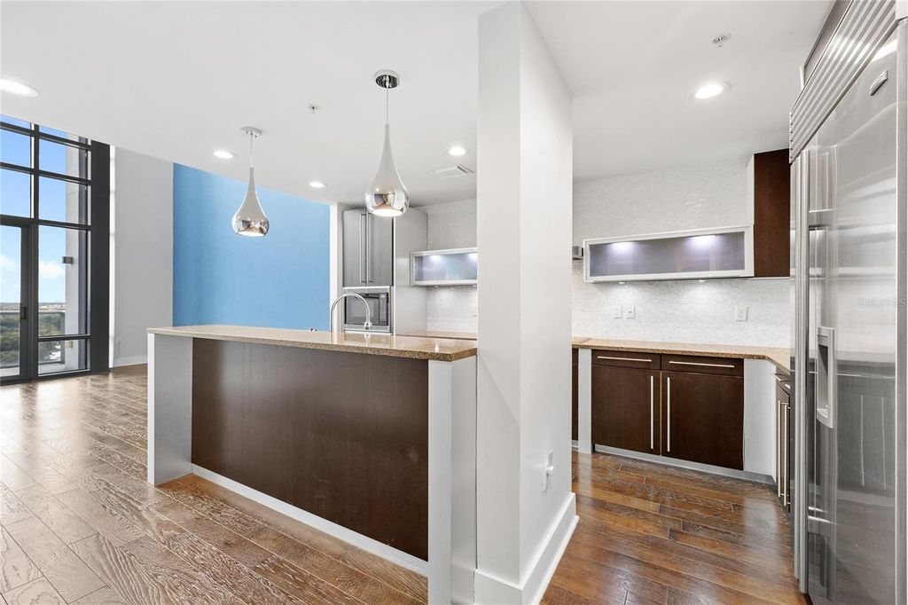 Image 13 of property listing at 260 S OSCEOLA AVENUE 1611, Orlando, FL 32801