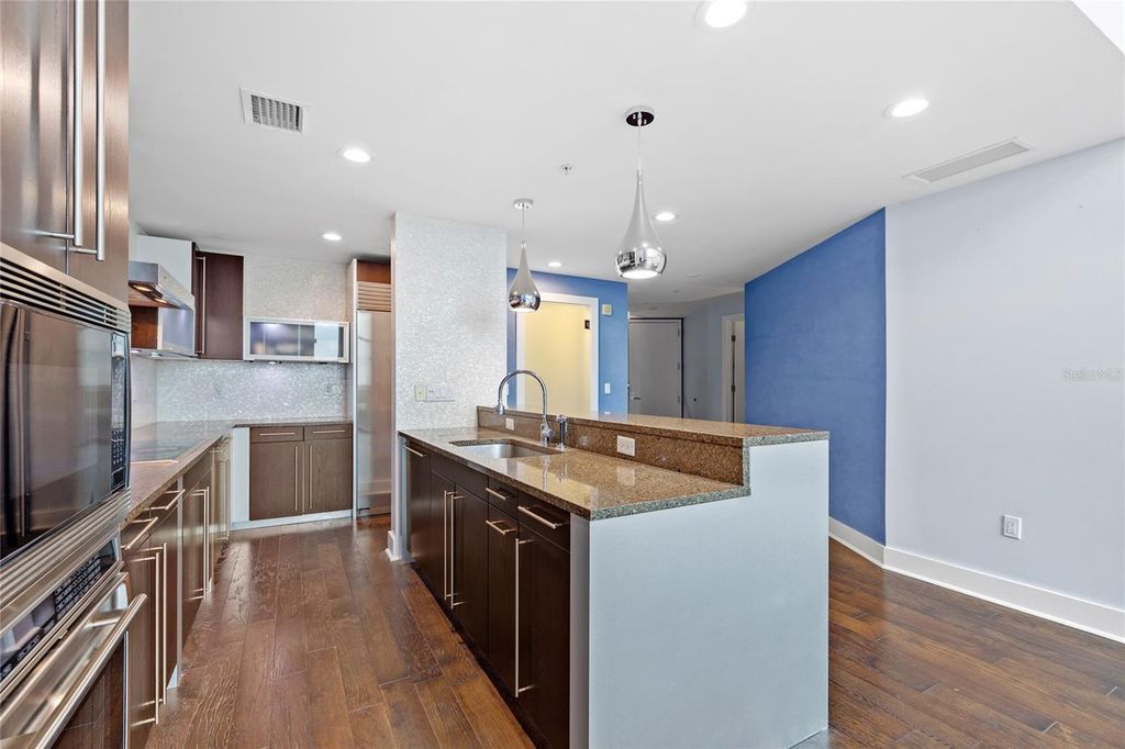 Image 14 of property listing at 260 S OSCEOLA AVENUE 1611, Orlando, FL 32801