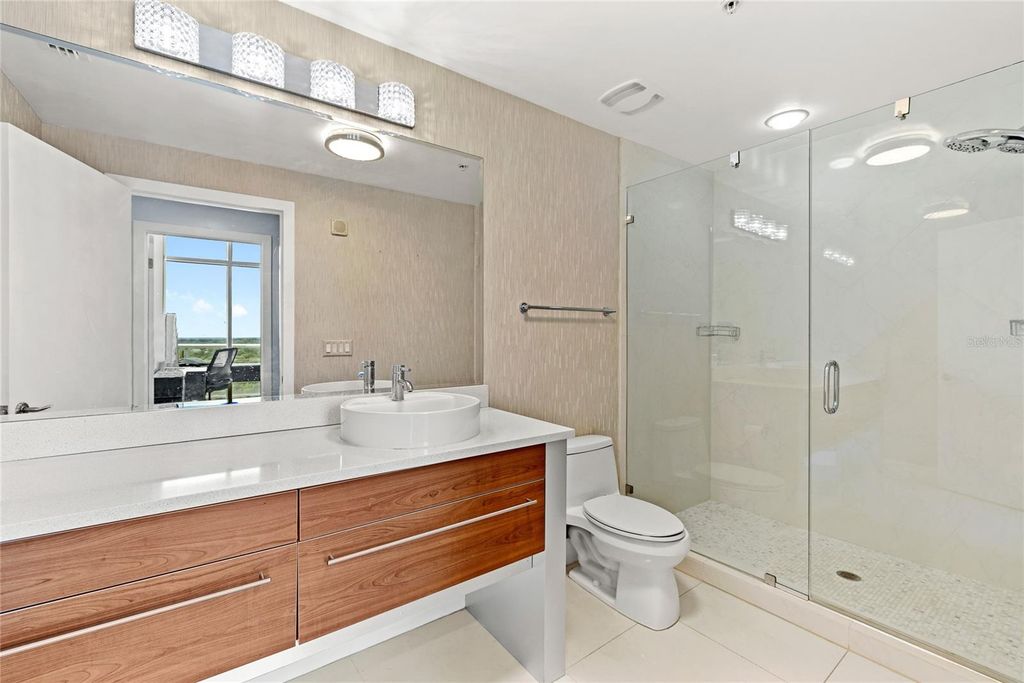 Image 15 of property listing at 260 S OSCEOLA AVENUE 1611, Orlando, FL 32801