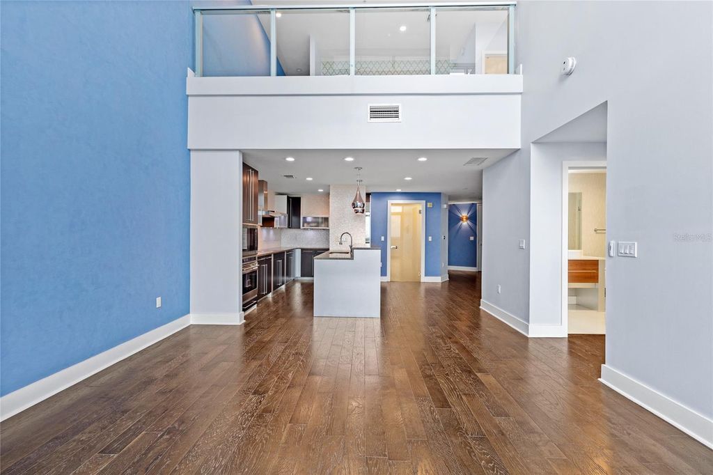 Image 16 of property listing at 260 S OSCEOLA AVENUE 1611, Orlando, FL 32801