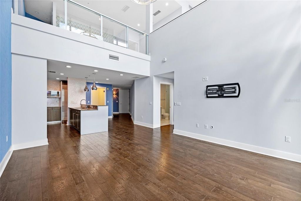 Image 17 of property listing at 260 S OSCEOLA AVENUE 1611, Orlando, FL 32801
