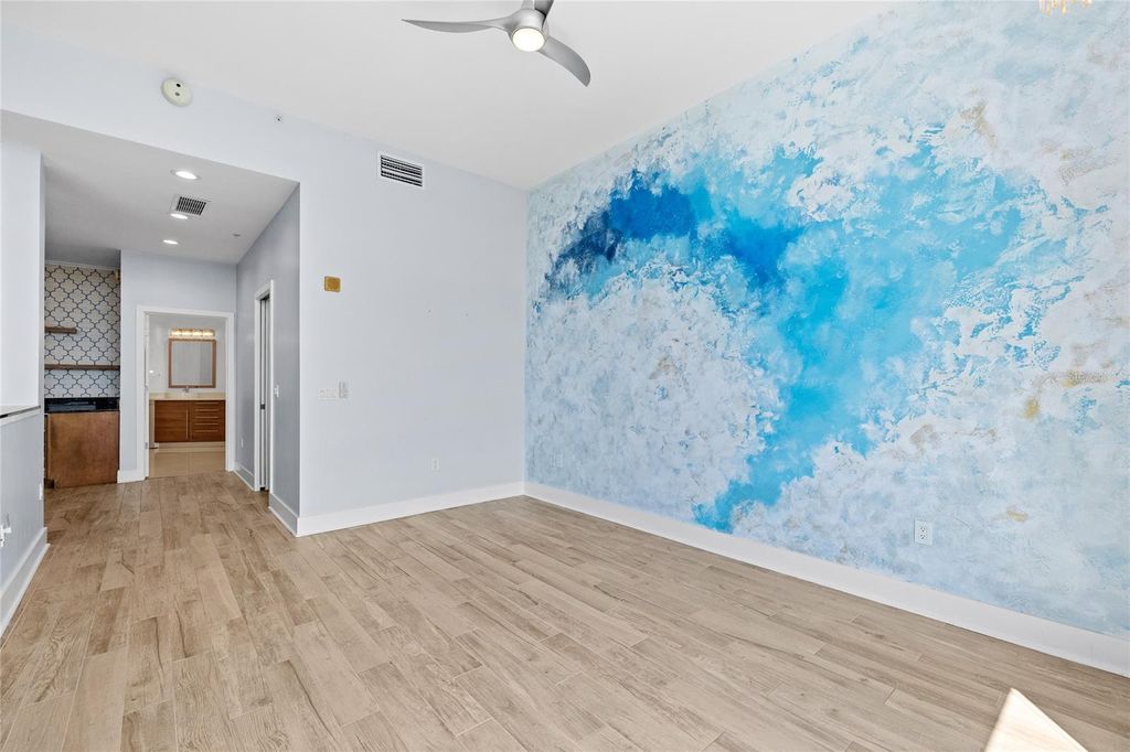 Image 21 of property listing at 260 S OSCEOLA AVENUE 1611, Orlando, FL 32801