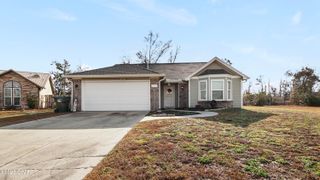 1607 E 13th Plaza, Lynn Haven, FL 32444