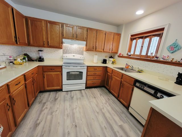 76 Willow Springs 76, New Milford, CT 06776