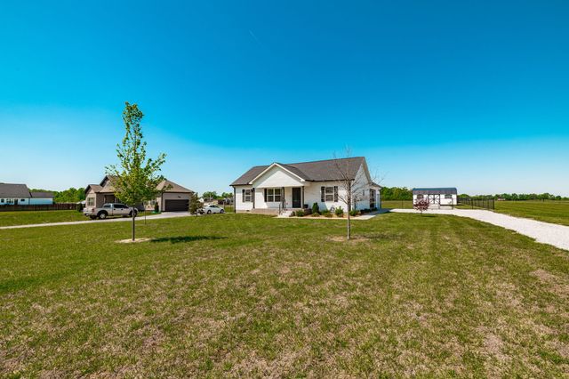1323 N Corinth Rd, Portland, TN 37148