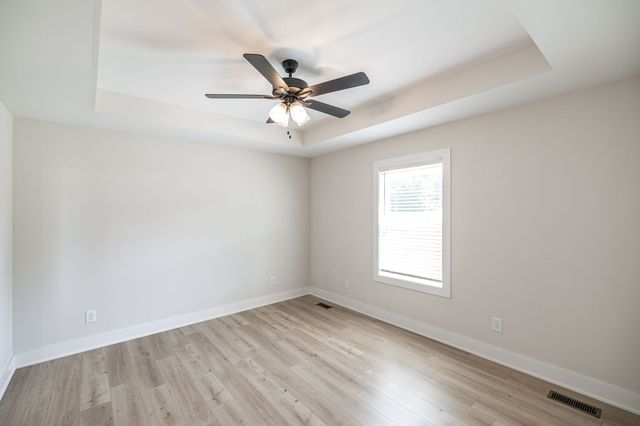 1323 N Corinth Rd, Portland, TN 37148