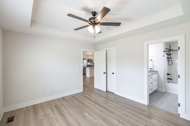 1323 N Corinth Rd, Portland, TN 37148
