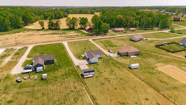 1323 N Corinth Rd, Portland, TN 37148
