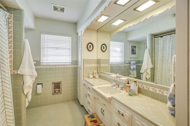 6606 Stichter Avenue, Dallas, TX 75230