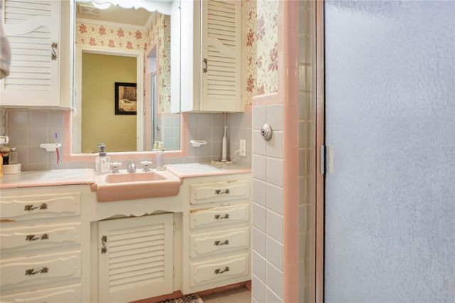 6606 Stichter Avenue, Dallas, TX 75230