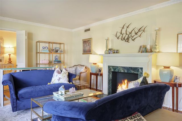 6606 Stichter Avenue, Dallas, TX 75230