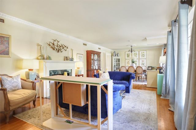 6606 Stichter Avenue, Dallas, TX 75230