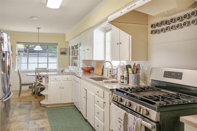 6606 Stichter Avenue, Dallas, TX 75230