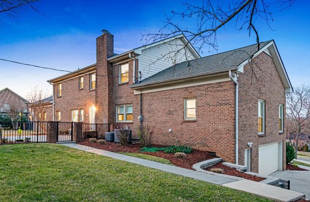 5103 Fountainhead Dr, Brentwood, TN 37027