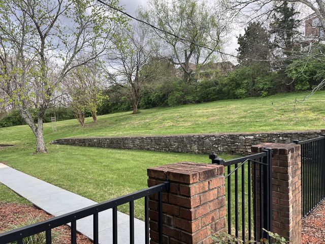 5103 Fountainhead Dr, Brentwood, TN 37027