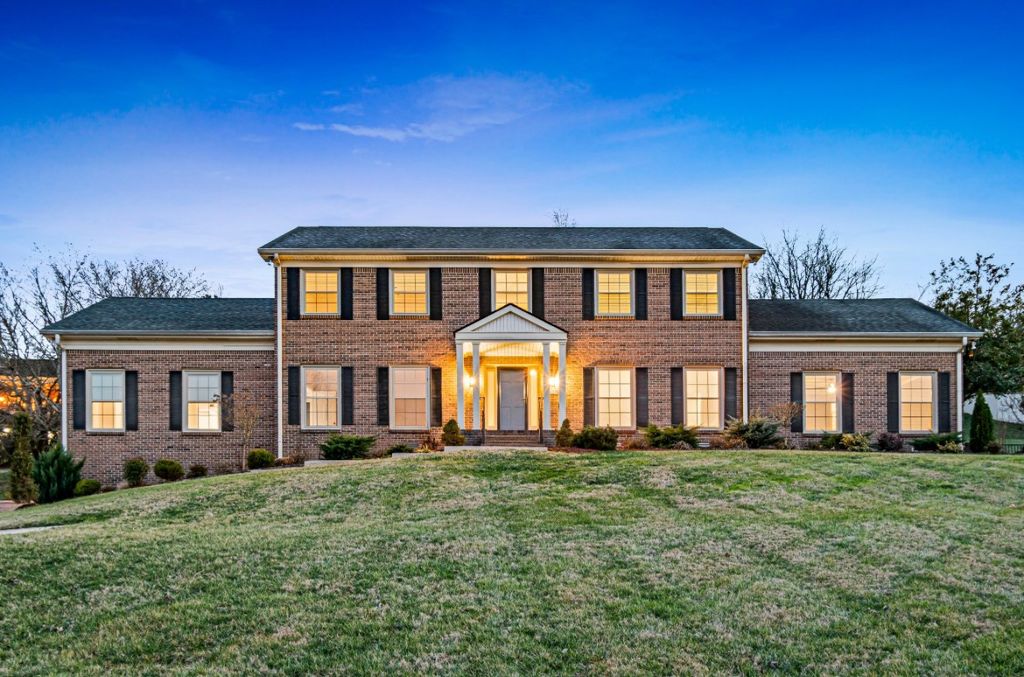 5103 Fountainhead Dr, Brentwood, TN 37027