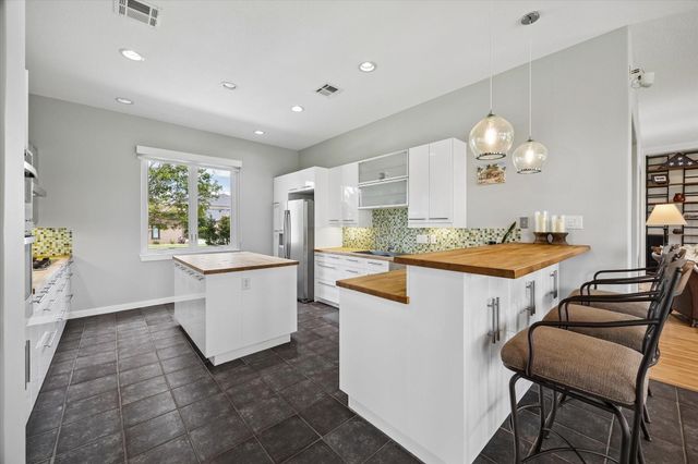 12313 White Oak Point, Conroe, TX 77304