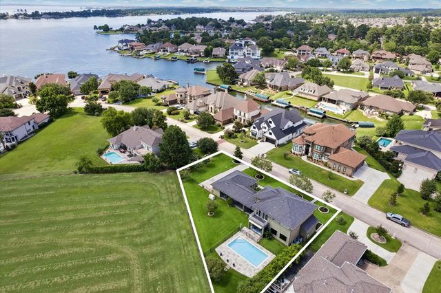 12313 White Oak Point, Conroe, TX 77304