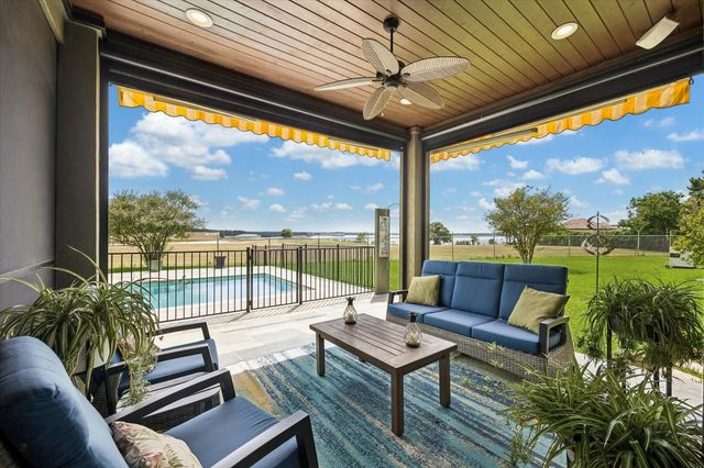 12313 White Oak Point, Conroe, TX 77304