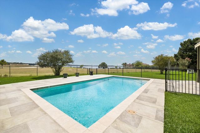 12313 White Oak Point, Conroe, TX 77304