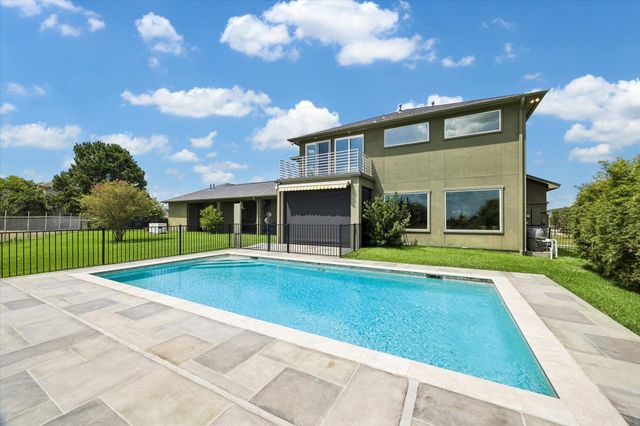 12313 White Oak Point, Conroe, TX 77304