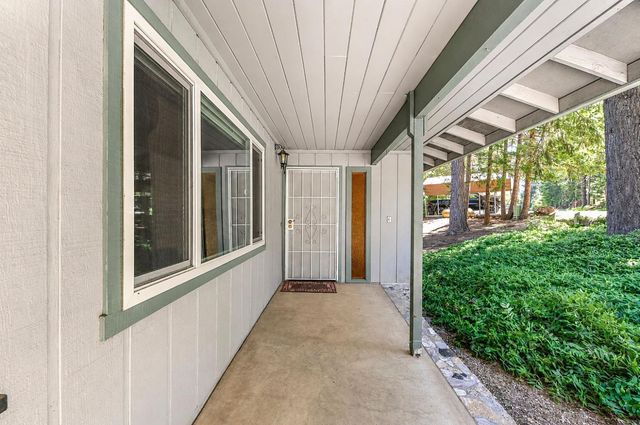 16584 Meadow Vista Dr, Pioneer, CA 95666