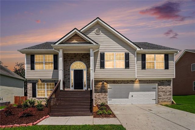 1131 Rose Terrace Circle, Loganville, GA 30052