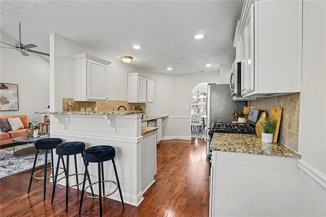1131 Rose Terrace Circle, Loganville, GA 30052
