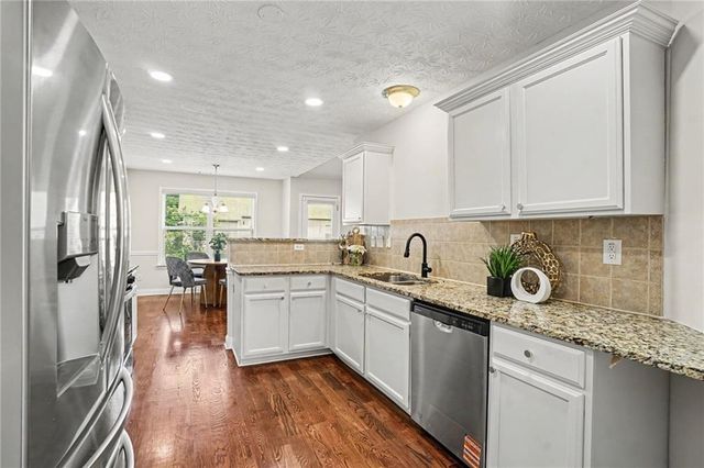 1131 Rose Terrace Circle, Loganville, GA 30052