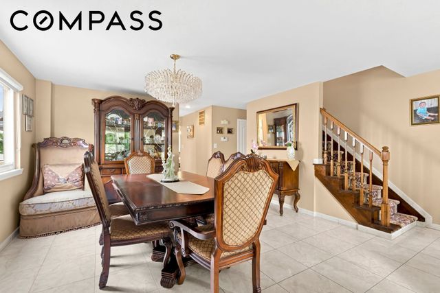78 Kennington Street, New York City, NY 10308